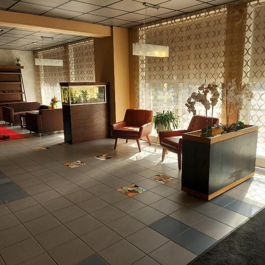 Citystop Majutuskeskus Tartu Buitenkant foto